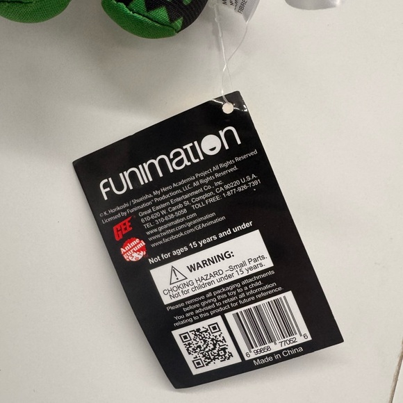 Great Eastern Entertainment My Hero Academia - Asui Hero Costume Plush 8'' - Picture 4 of 4